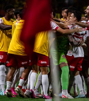 CRB e Vitória empatam em jogo da Copa do Nordeste