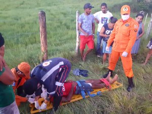 Acidente de trânsito deixa uma pessoa ferida no Passo de Camaragibe