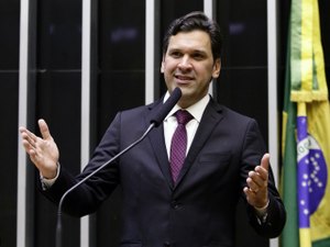 Deputado federal diz que MDB ainda não abriu discussões para sucessão ao governo de AL