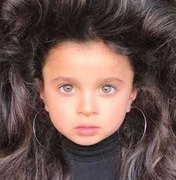 Menina de 5 anos bomba no Instagram com cabelo 'supervolumoso'