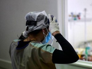 Senado aprova prazo indeterminado de receitas e indenização a profissionais de saúde