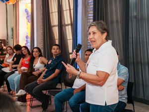 Jovens de Arapiraca se reúnem para discutir propostas para a juventude no plano de governo de JHC e Célia Rocha