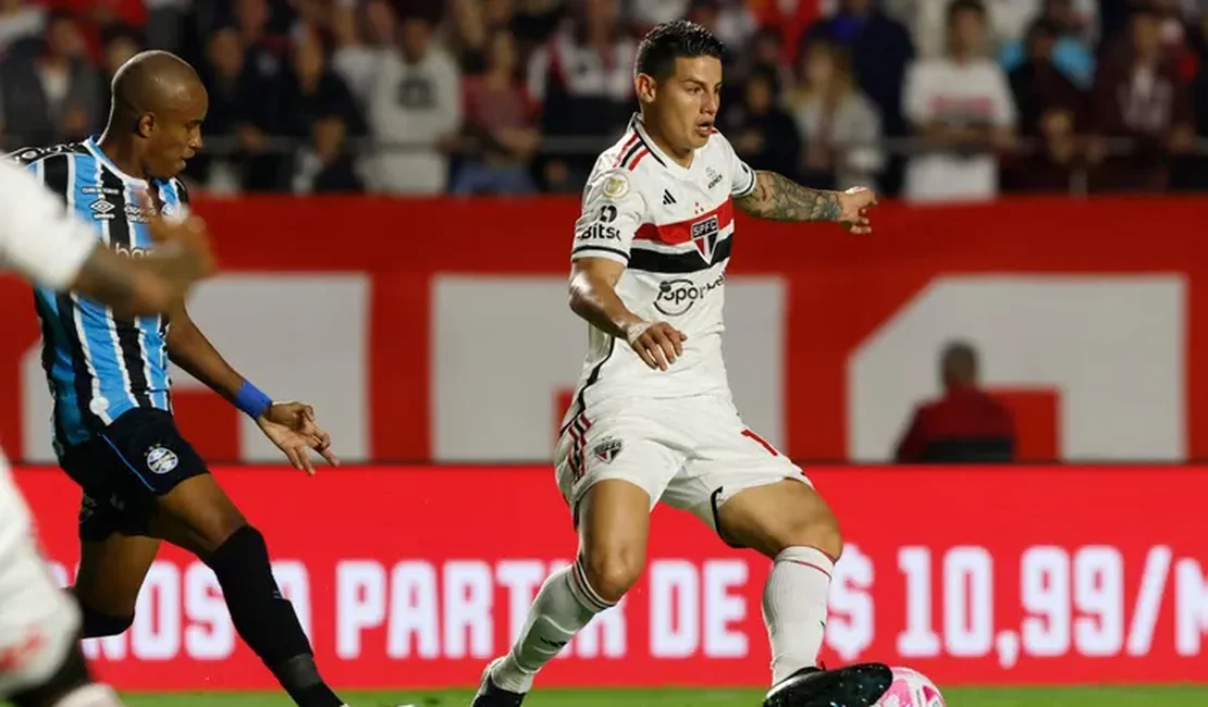 Cada vez mais adaptado, James Rodríguez pede passagem no São Paulo