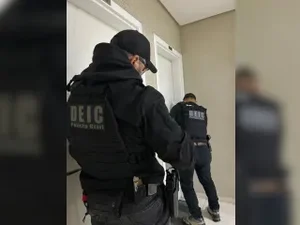 Polícia faz operação contra desvio de dinheiro de prefeitura para bitcoins