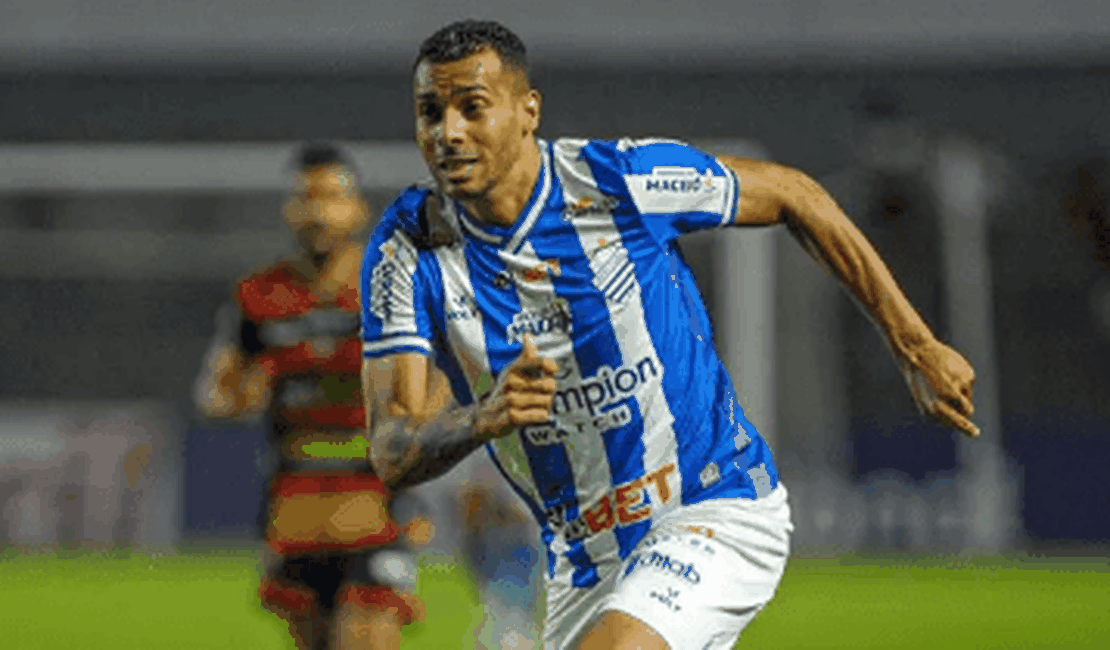 Reforço de peso, Elton ainda busca primeiro gol pelo CSA