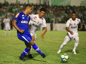 Com o retorno de Sinval, Murici viajou para Belo Horizonte onde enfrenta o Cruzeiro