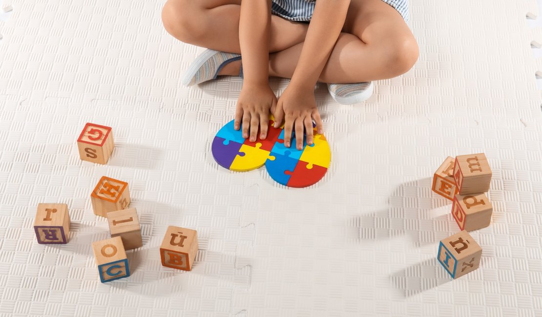 Defensoria aciona cinco planos de saúde para garantir terapias integrais a pessoas com autismo
