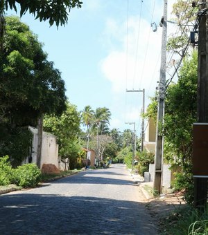 Colisão entre buggy e moto deixa mulher ferida em Japaratinga