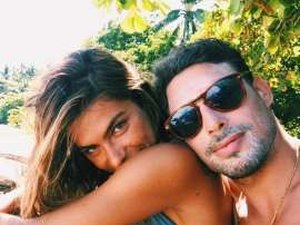 Cauã Reymond e Mariana Goldfarb são clicados juntos no RJ