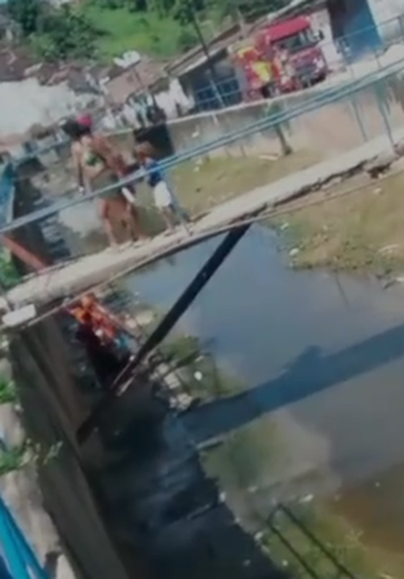 Mulher fica ferida após cair em riacho no Vale do Reginaldo, em Maceió