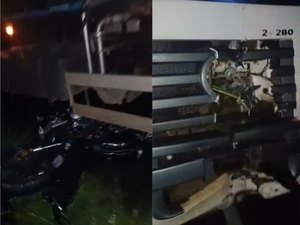 Motociclista morre após grave acidente com caminhão na BR-104, em Murici