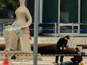 Partido Liberal divulga notas de repúdio ao atentado a bomba