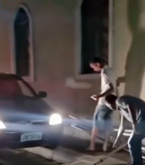 Carro desgovernado atinge igreja durante celebração religiosa no município de Girau do Ponciano