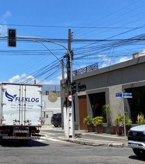 Novos semáforos na parte baixa começam a funcionar neste sábado (13)