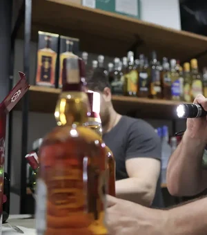 Fiscalização apreende mais de 7 mil garrafas de bebidas em São Paulo