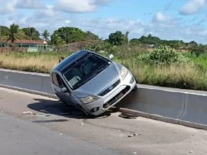 Mulher fica ferida após sofrer acidente de trânsito na AL-115, em Igaci