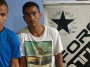 Dois homens são presos com revólver e mais de R$20 mil em espécie