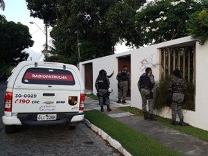 Operação prende servidores públicos acusados de cobrar propina a empresários