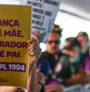 Brasília: mulheres fazem ato contra PL que equipara aborto a homicídio