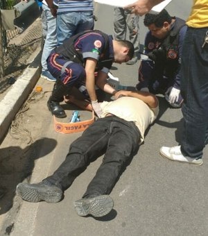 Homem fica ferido após colisão na avenida José Alexandre