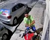 Homem é flagrado furtando retrovisores de moto na Ponta Grossa, em Maceió