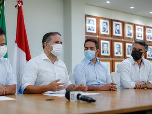 Entregue à ALE nesta sexta (15), PL que reformula o PCCS da Educação beneficia 50 mil servidores