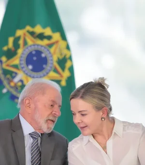 Lula ainda analisa nomes para substituir Gleisi Hoffmann na SRI