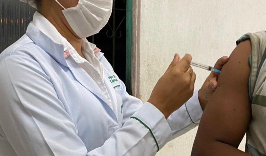Secretaria de Saúde de Porto Calvo realiza campanha de vacinação contra influenza e sarampo