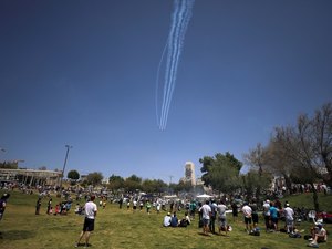 Israel suspende obrigatoriedade de máscaras ao ar livre neste domingo