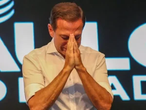 Doria desiste de pré-candidatura à Presidência “com o coração ferido e a alma leve”