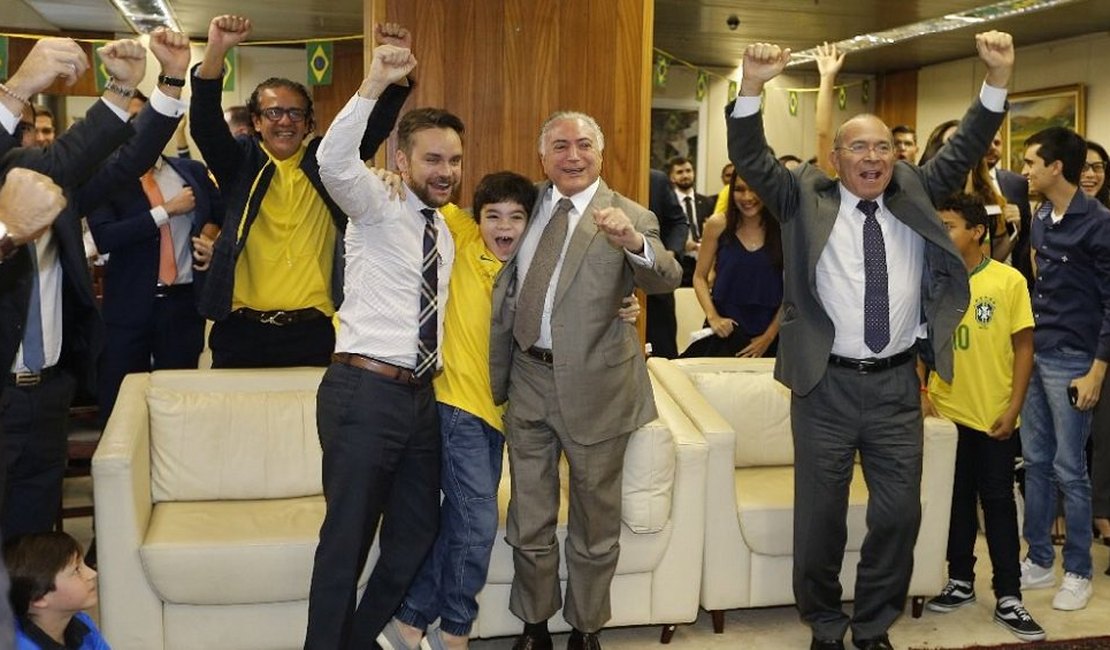 Presidente Temer comemora vitória do Brasil e diz que foi 'suada e merecida'