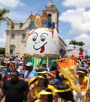 Ovo da Madrugada comemora 18 anos e promete arrastar multidão pelas ruas de Penedo