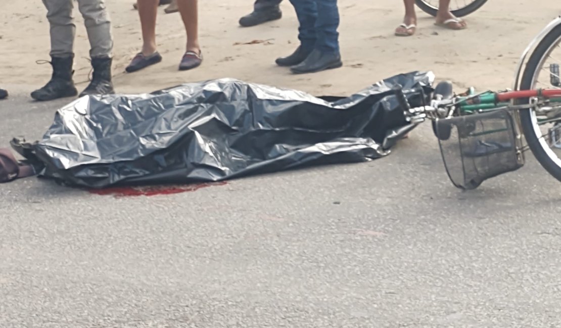 Idoso de bicicleta morre após ser atropelado por moto em Arapiraca