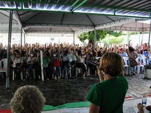 Professores encerram greve da educação em Maceió
