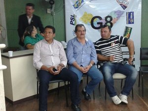 Júlio prega união da oposição durante encontro do G8 em Palmeira