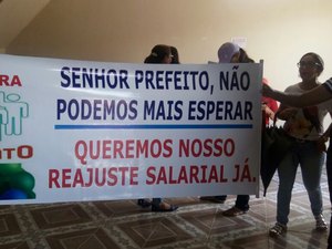 Educadores de Feira Grande decidem por greve após tentativas de negociação com a prefeitura