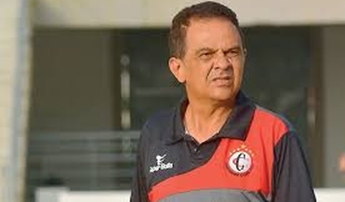 Sérgio China deixa América RN e Francisco Diá assume o comando