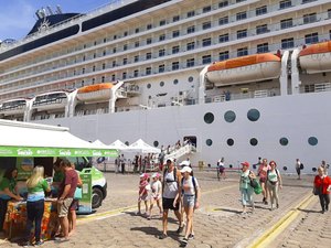 Navio MSC Musica abre temporada de cruzeiros em Maceió