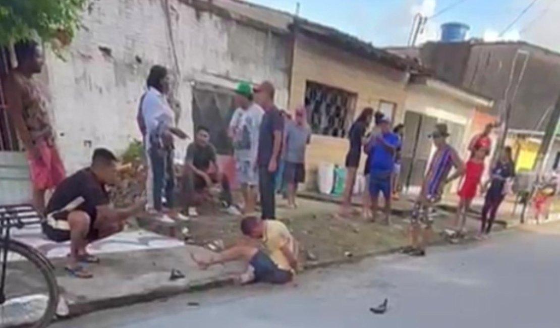 Suspeito de roubo é contido por populares no Village Campestre, em Maceió