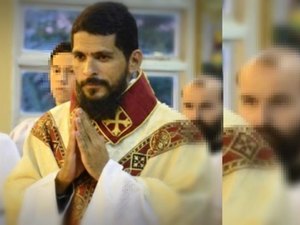 Padre brasileiro acusado de estupros é excomungado pelo Papa Francisco