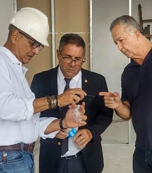 Chefe do Ministério Público de Alagoas visita obras das futuras instalações do MPAL em Palmeira dos Índios