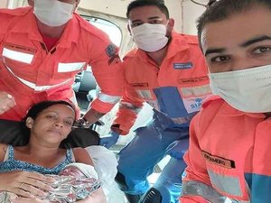 Mulher dá á luz em viatura do Corpo de Bombeiros, em Uberlândia