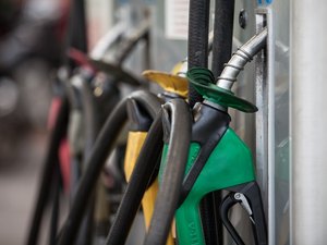 Preços da gasolina e do etanol têm nova alta, mostra ANP