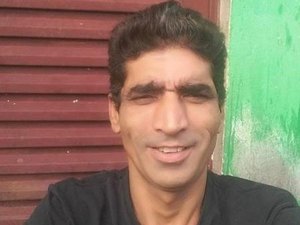 Pedreiro tem a cabeça perfurada por larvas