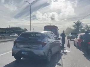 Acidente com van, ônibus e carros é registrado na BR-349 em Marechal