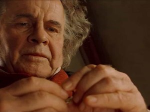 Morre o ator Ian Holm, o Bilbo Bolseiro da saga 'O Senhor dos Anéis'