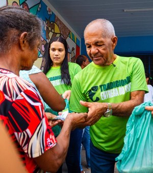 Prefeitura de Japaratinga distribui 8 toneladas de peixe na Semana Santa