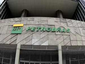 Petrobras anuncia aumento de 8,8% no preço do diesel para distribuidoras