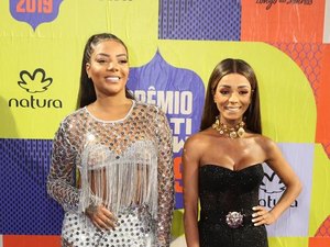 Fãs gritam nome de Anitta quando Ludmilla pega prêmio