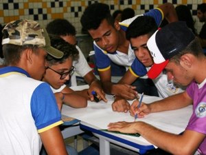 Mais de três mil vagas são ofertadas para alunos de ensino médio da rede pública